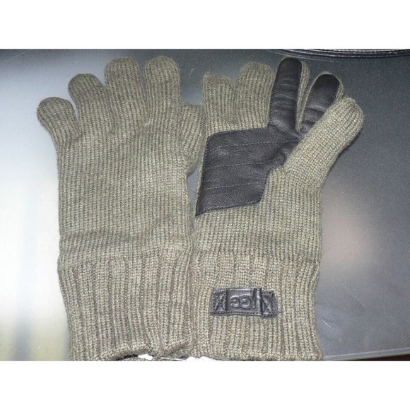 UGG Accessories Ugg Mens Knit Gloves With Leather Palm Patch In